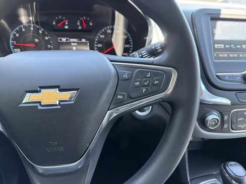 Used 2018 Chevrolet Equinox LS AWD/4WD image 20