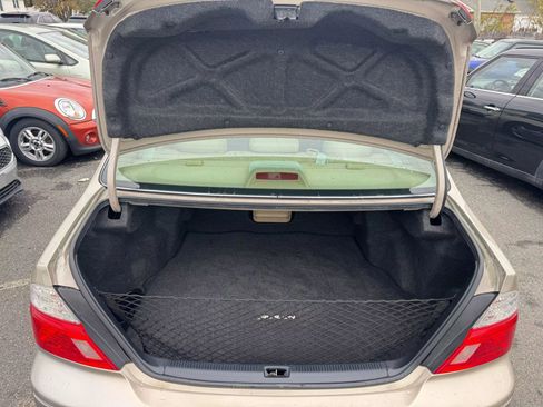 Used 2003 Toyota Avalon XLS image 37