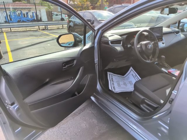 Certified 2025 Toyota Corolla LE w/ LE Premium Package FWD image 11