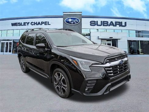 New 2025 Subaru Ascent Limited image 1