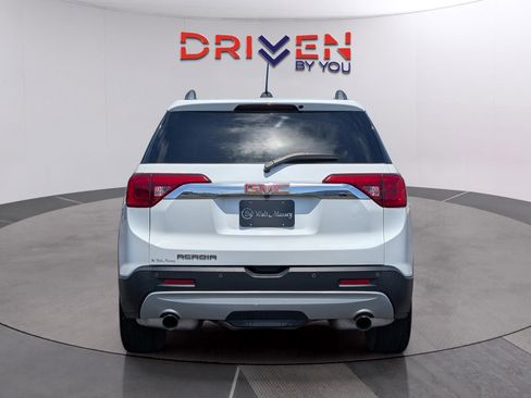 Used 2017 GMC Acadia SLT FWD image 4