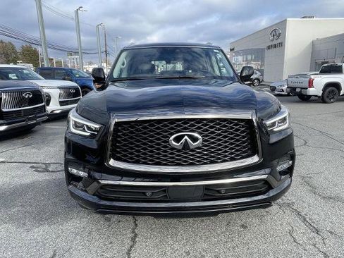 Certified 2023 INFINITI QX80 Premium Select w/ All-Season Package image 2