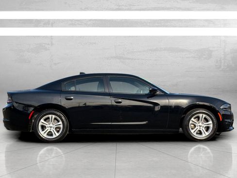 Used 2023 Dodge Charger SXT image 4