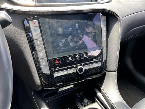 Used 2022 INFINITI QX50 Luxe w/ Appearance Package FWD image 31