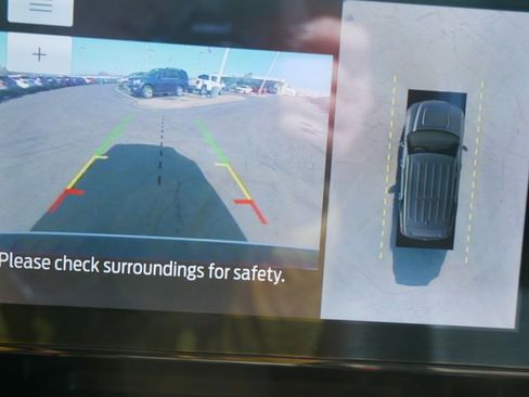 Certified 2023 Ford Explorer Platinum w/ Equipment Group 601A image 24