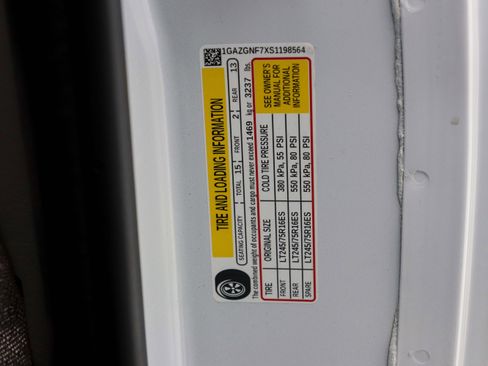 Used 2025 Chevrolet Express 3500 LS image 35