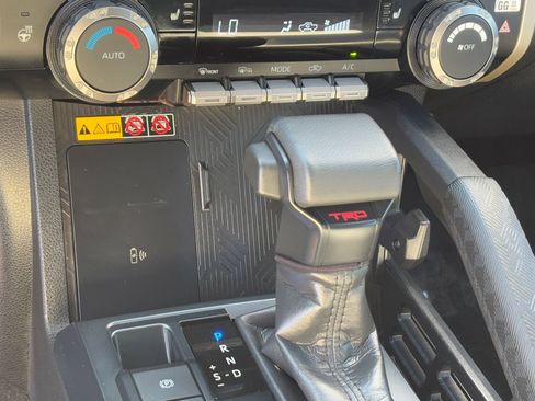 Certified 2025 Toyota Tacoma TRD Sport w/ TRD Sport Upgrade Package image 27