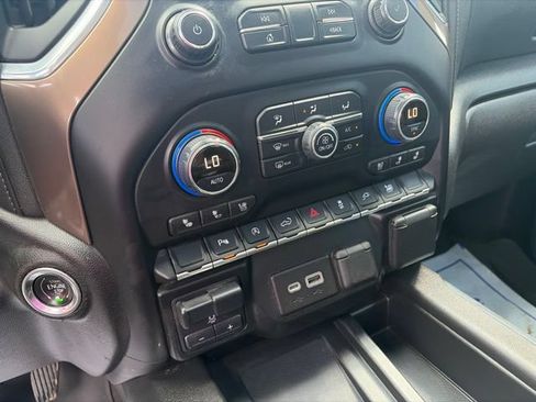 Used 2020 Chevrolet Silverado 1500 High Country w/ LPO, Dark Essentials Package AWD/4WD image 7