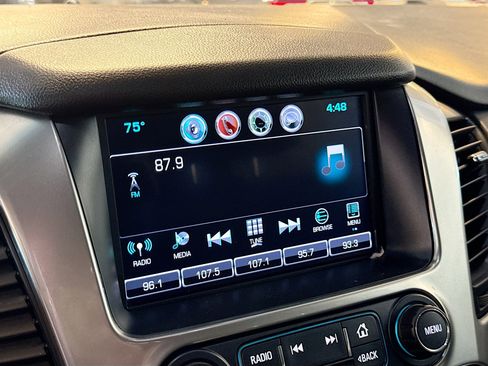 Used 2019 Chevrolet Suburban LT image 19