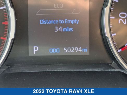 Used 2022 Toyota RAV4 XLE w/ Carpet Mat Package (TMS) AWD/4WD image 20