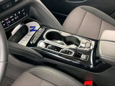 Certified 2023 Buick Envision Preferred w/ Sport Touring Package AWD/4WD image 15