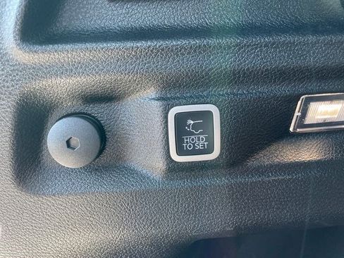 Certified 2023 Jeep Grand Cherokee L Laredo AWD/4WD image 28