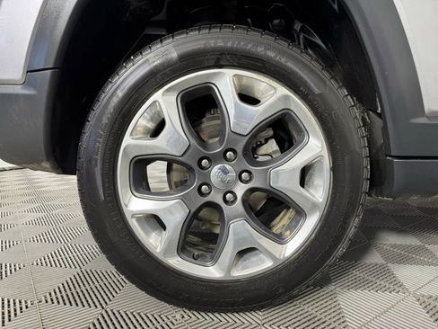 Used 2019 Jeep Compass Limited image 45