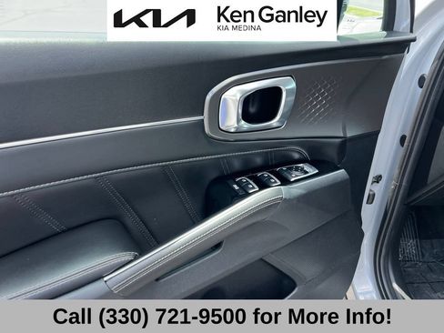 Certified 2023 Kia Sorento SX FWD image 27