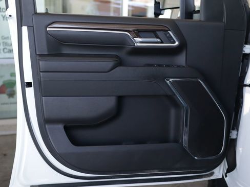 Used 2024 Chevrolet Silverado 2500 LT w/ Safety Package image 24