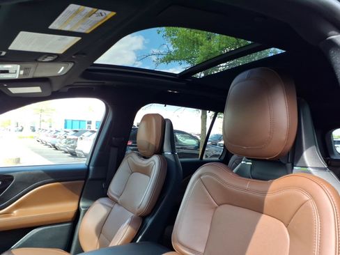 Certified 2024 Lincoln Aviator Reserve w/ Equipment Group 201A AWD/4WD image 17