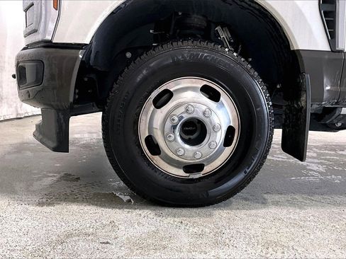 Used 2024 Ford F350 King Ranch image 6