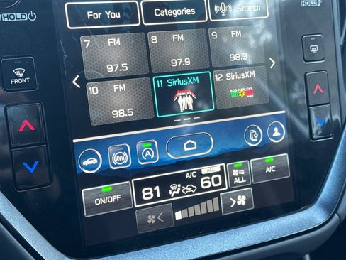 Certified 2025 Subaru Crosstrek 2.5i Limited w/ Crosstrek Mirror Package image 24