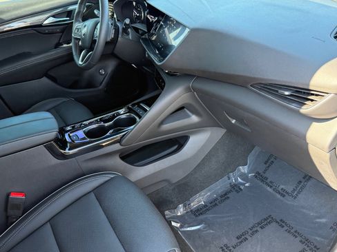 Used 2023 Buick Envision Essence image 11