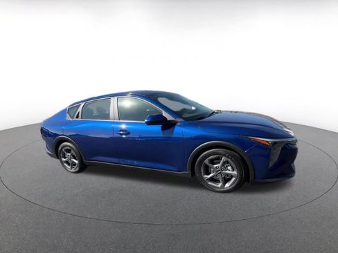 Used 2025 Kia K4 FWD image 2
