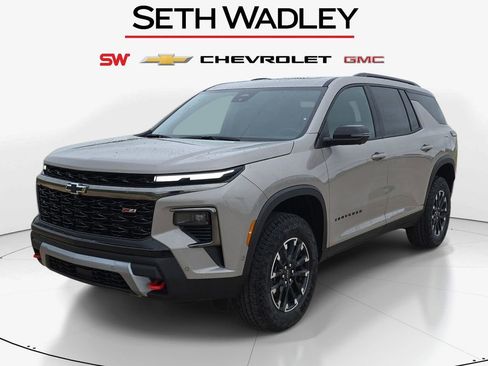 New 2026 Chevrolet Traverse Z71 w/ Enhanced Driving Package AWD/4WD image 3