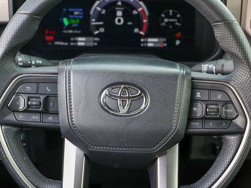 Used 2025 Toyota Tundra Limited image 10