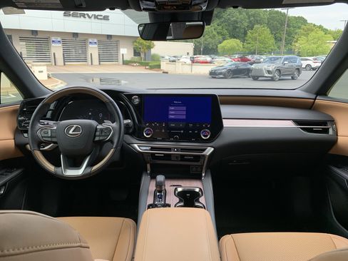 Used 2025 Lexus RX 350 FWD image 30