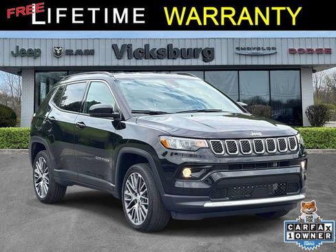 Used 2023 Jeep Compass Limited w/ Elite Group AWD/4WD image 1