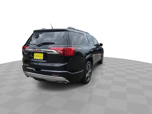 Used 2017 GMC Acadia Denali w/ Technology Package image 8