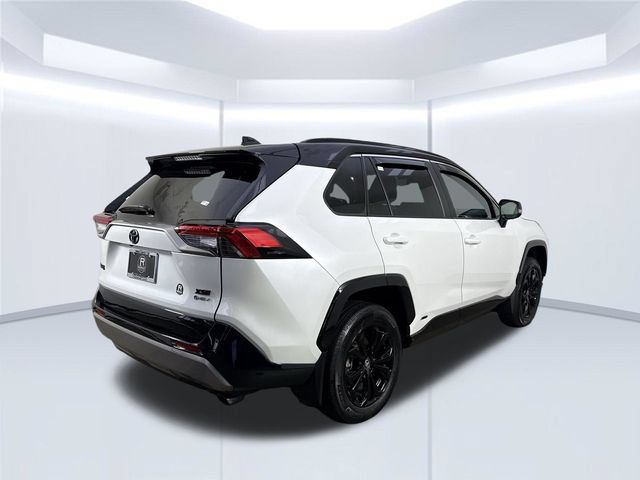 Used 2025 Toyota RAV4 XSE w/ Advanced Technology Package AWD/4WD image 36