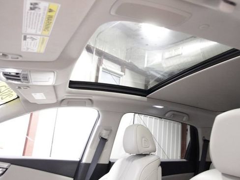 Used 2025 Acura RDX w/ Technology Package image 39