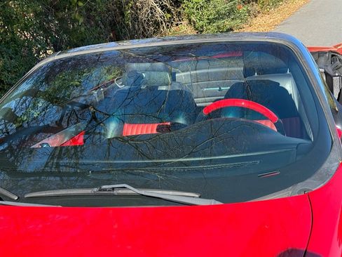 Used 2004 Ford Thunderbird image 23