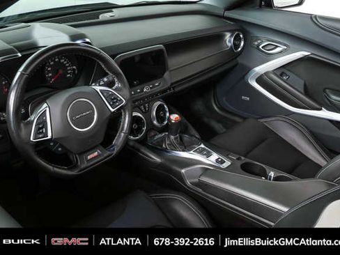 Used 2022 Chevrolet Camaro SS RWD image 25