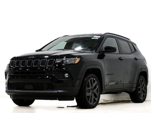 New 2026 Jeep Compass Latitude image 3