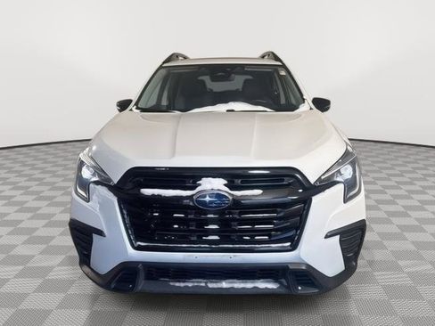 Used 2023 Subaru Ascent Onyx Edition image 2