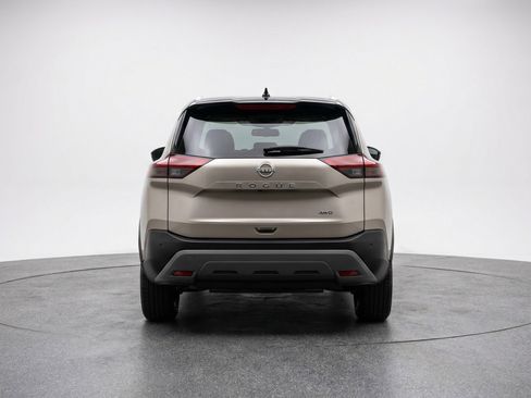 Used 2025 Nissan Rogue SV AWD/4WD image 7