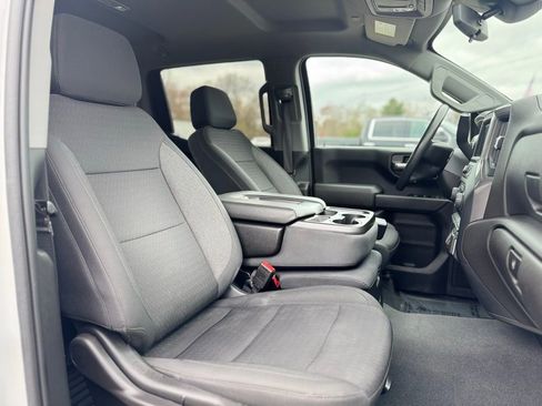 Used 2022 Chevrolet Silverado 1500 Custom w/ LPO, Dark Essentials Package AWD/4WD image 11