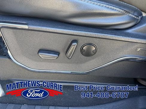 Used 2023 Ford F250 Lariat AWD/4WD image 11