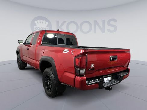 Used 2021 Toyota Tacoma SR w/ SX Package image 4