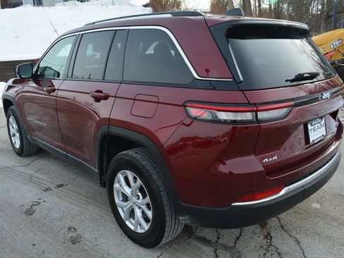 Used 2023 Jeep Grand Cherokee Limited image 7