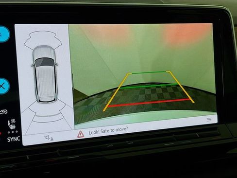 New 2026 Volkswagen Atlas SE image 15