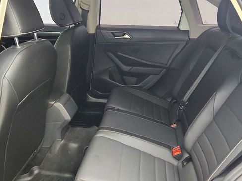 Used 2022 Volkswagen Jetta SE w/ Panoramic Sunroof Package FWD image 21