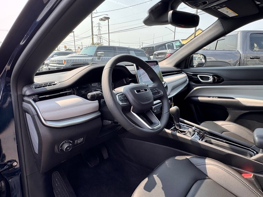 New 2026 Jeep Compass Limited w/ Sun, Sound & Navigation Group AWD/4WD image 12