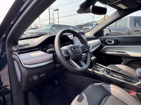 New 2026 Jeep Compass Limited w/ Sun, Sound & Navigation Group AWD/4WD image 12