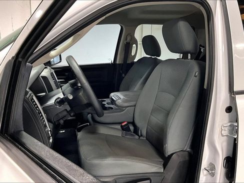 Used 2018 RAM 1500 Express w/ Express Value Package AWD/4WD image 28