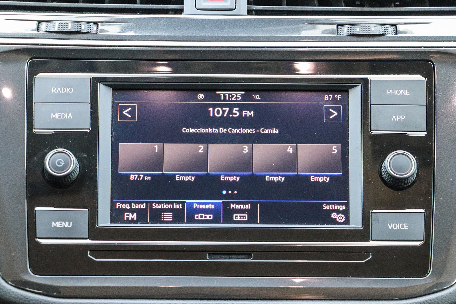 Used 2024 Volkswagen Tiguan S FWD image 15