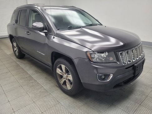 Used 2017 Jeep Compass High Altitude AWD/4WD image 13