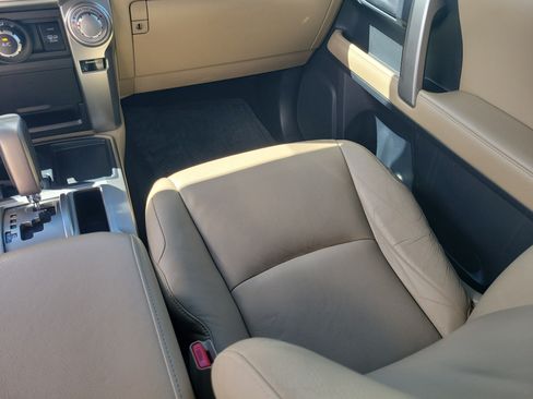 Used 2013 Toyota 4Runner SR5 w/ Premium Pkg RWD image 18