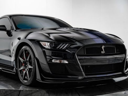 Used 2020 Ford Mustang Shelby GT500 w/ Carbon Fiber Track Pack image 23
