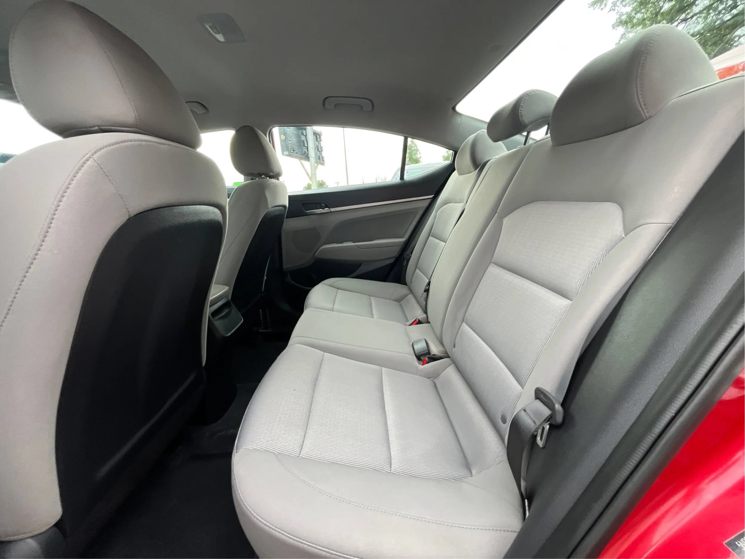 Used 2018 Hyundai Elantra SEL FWD image 12